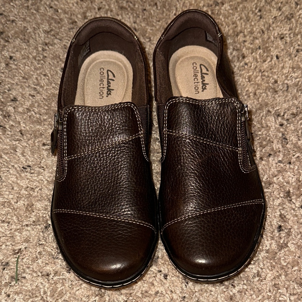 Clarks Cora Harbor Dark Brown Leather Shoes Sz 6.5 Brand New w/out original Box